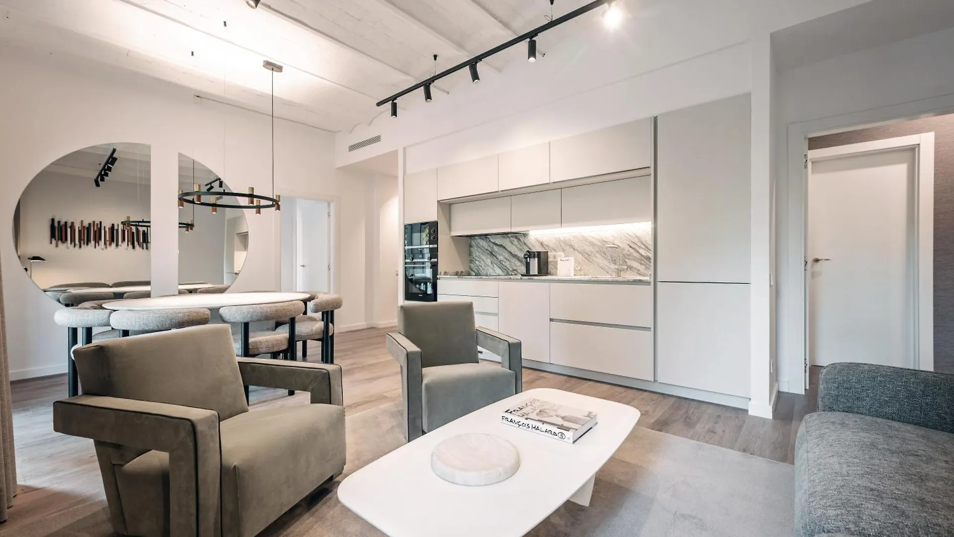 Diagonal Suites By Sweett Barcelona