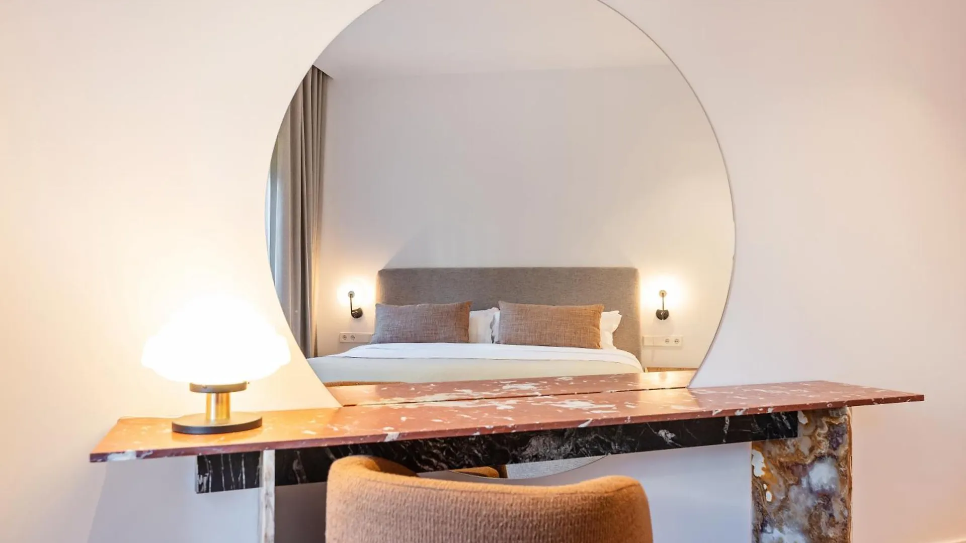 Apartment Diagonal Suites By Sweett Barcelona Spain